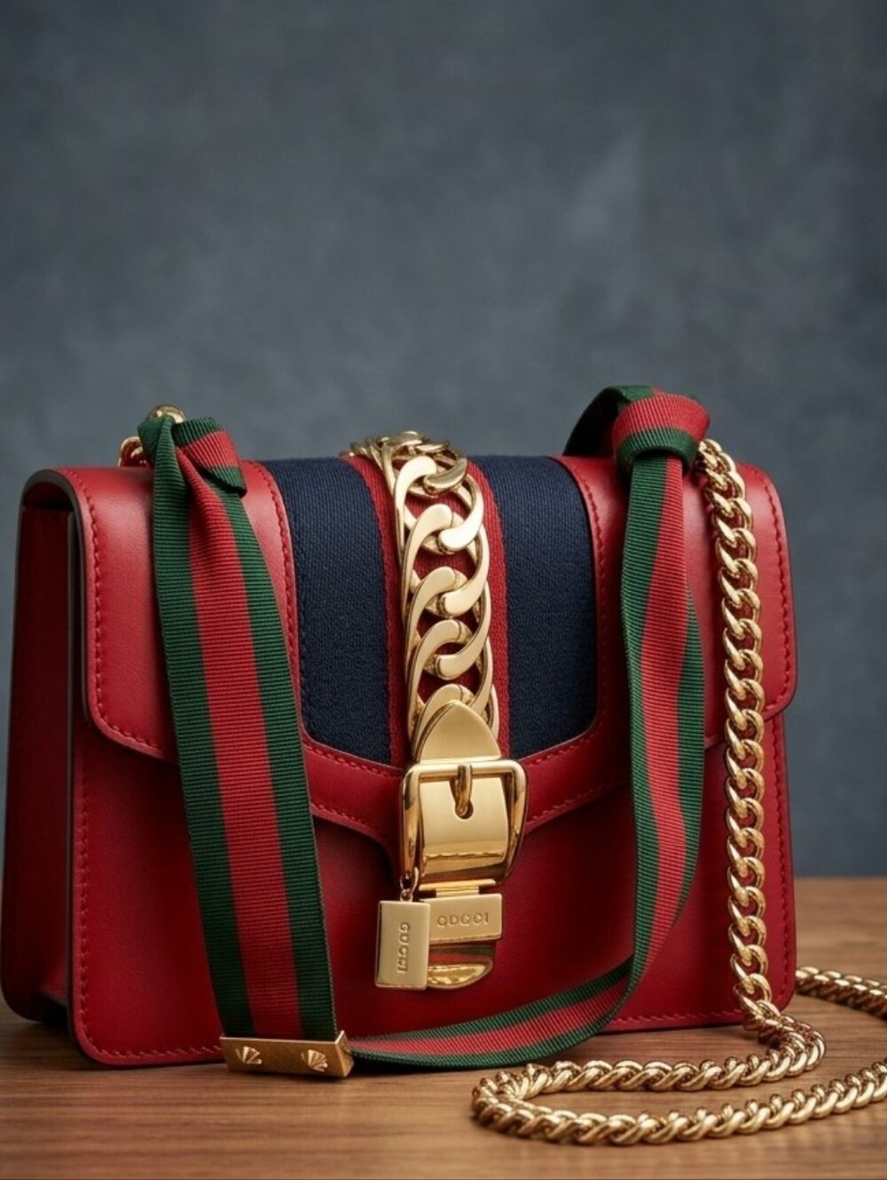 Gucci Sylvie Red W/Ribbon